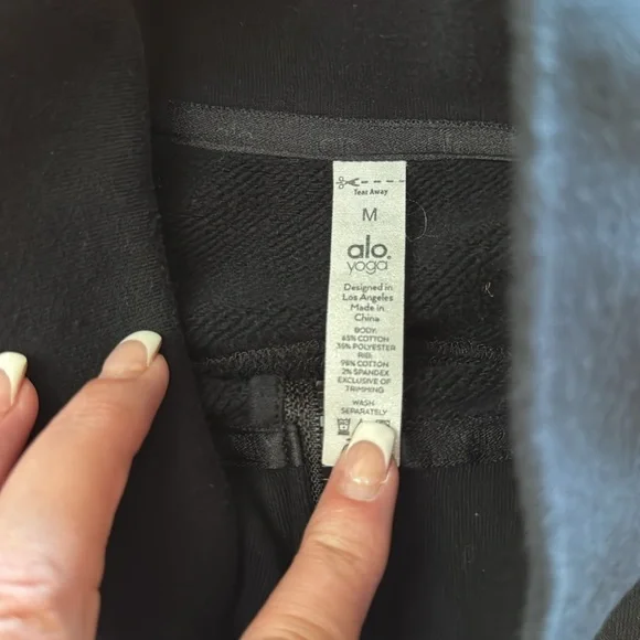 Alo Yoga Vixen Fleece 1/4 Zip - Picture 8 of 10